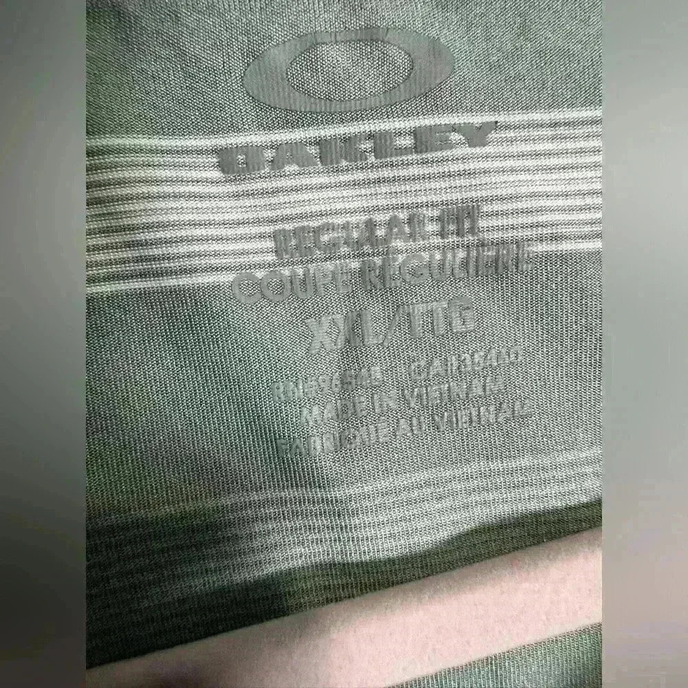 Oakley Striped Performance Polo Mens XXL Gray Regular Fit Golf Tech Prep 2XL - Picture 4 of 10